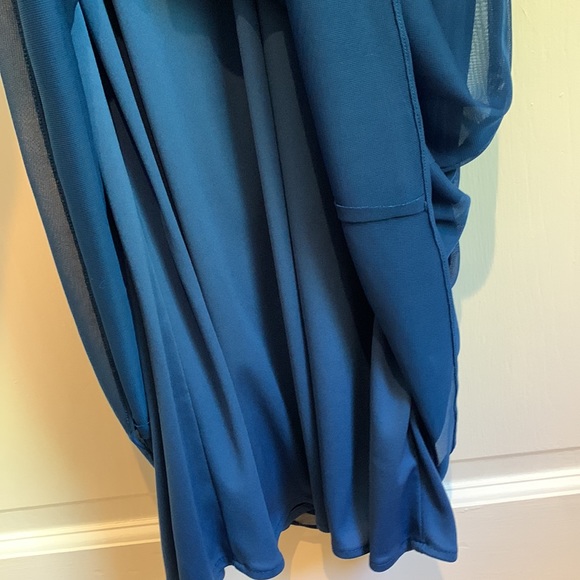 Petite Alex Evenings, blue, formal dress size 4P. - Picture 11 of 14